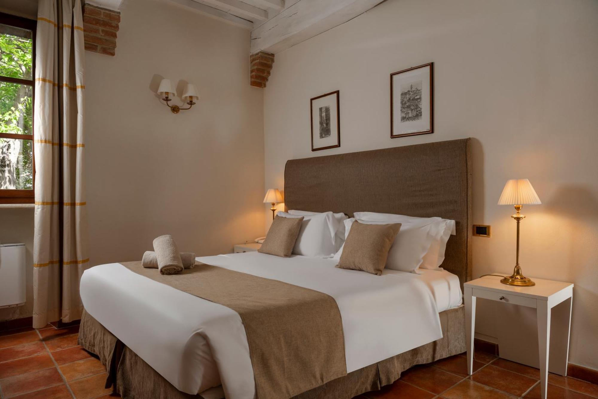 Отель Castello Di Leonina Relais - Adults Only Сиена Экстерьер фото
