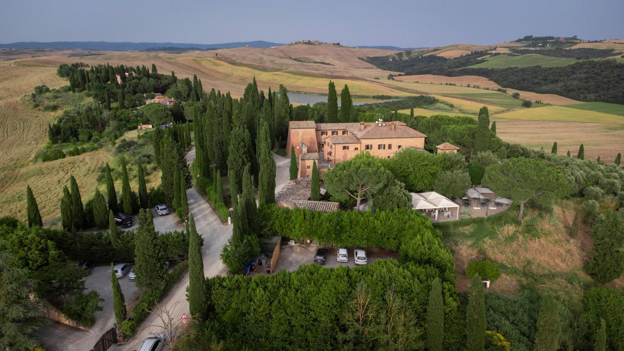 Отель Castello Di Leonina Relais - Adults Only Сиена Экстерьер фото