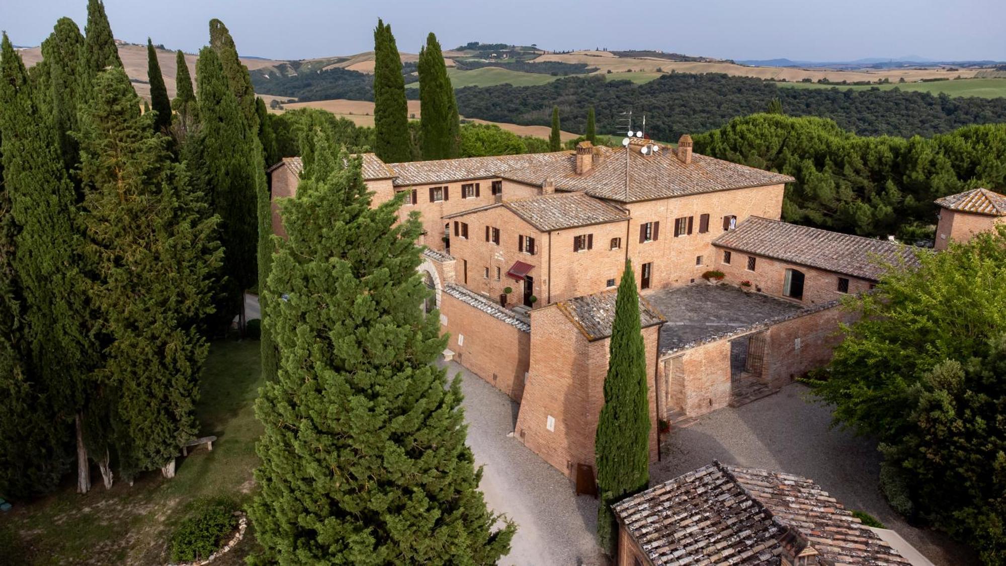 Отель Castello Di Leonina Relais - Adults Only Сиена Экстерьер фото