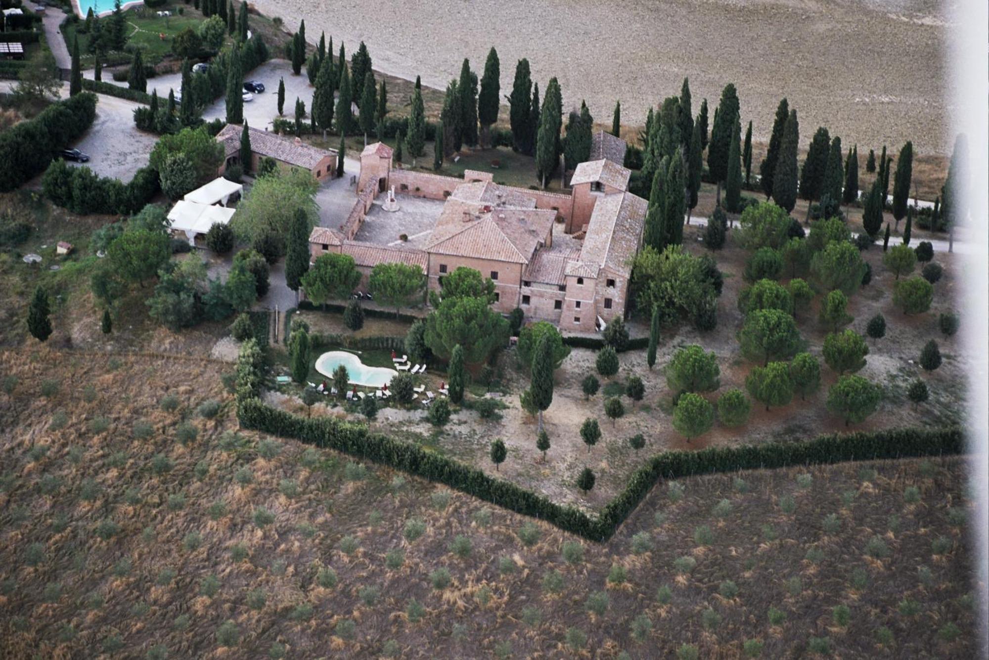 Отель Castello Di Leonina Relais - Adults Only Сиена Экстерьер фото