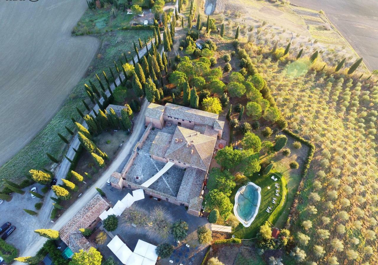 Отель Castello Di Leonina Relais - Adults Only Сиена Экстерьер фото